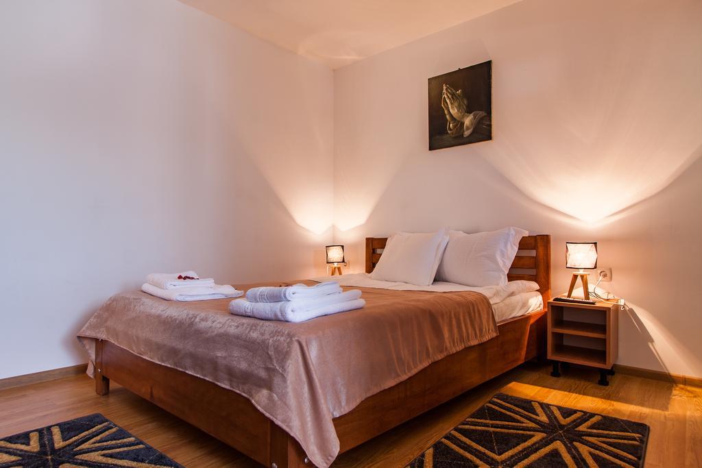 Casa Arbo Hotell Călimăneşti Eksteriør bilde