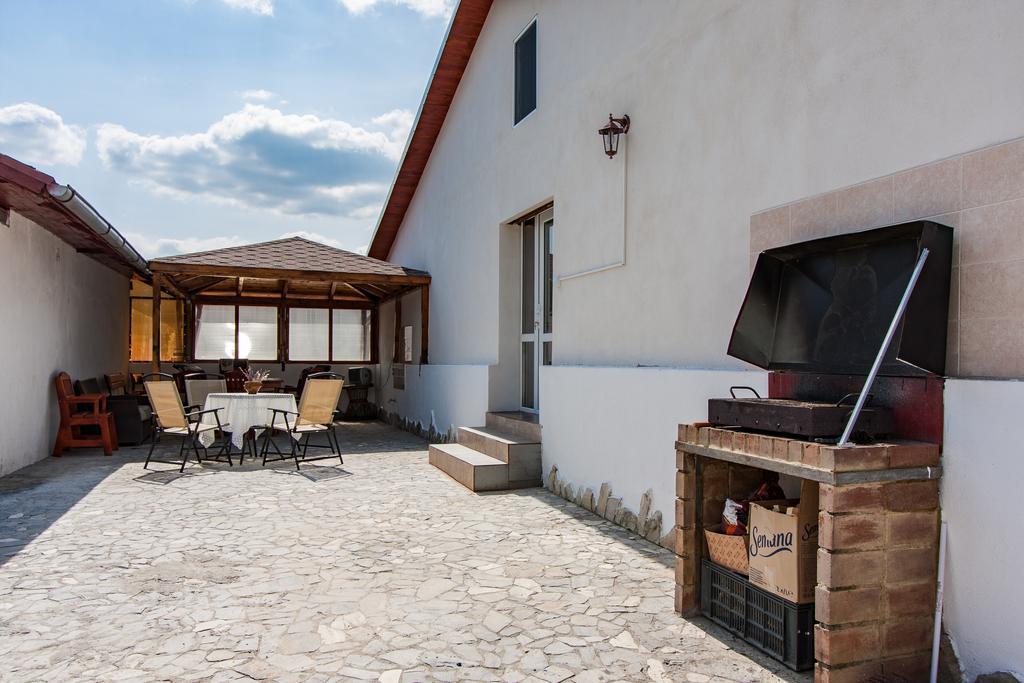 Casa Arbo Hotell Călimăneşti Eksteriør bilde